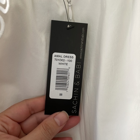 Sachin and Babi dress. Perfect for a bride to be! - Picture 6 of 6